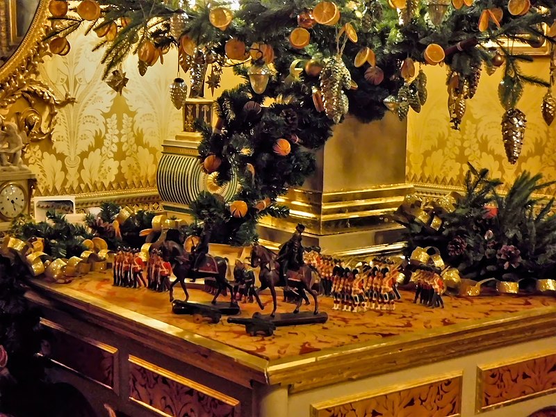 Victorian Christmas Decorations 